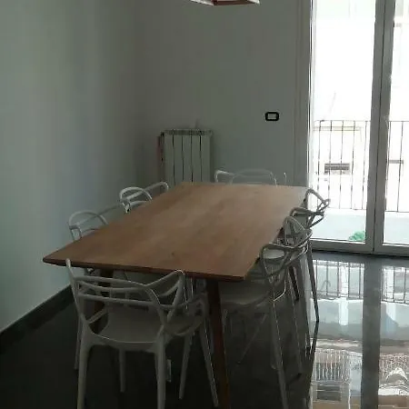 Alojamento de Acomodação e Pequeno-almoço La Rosa Felice Bari